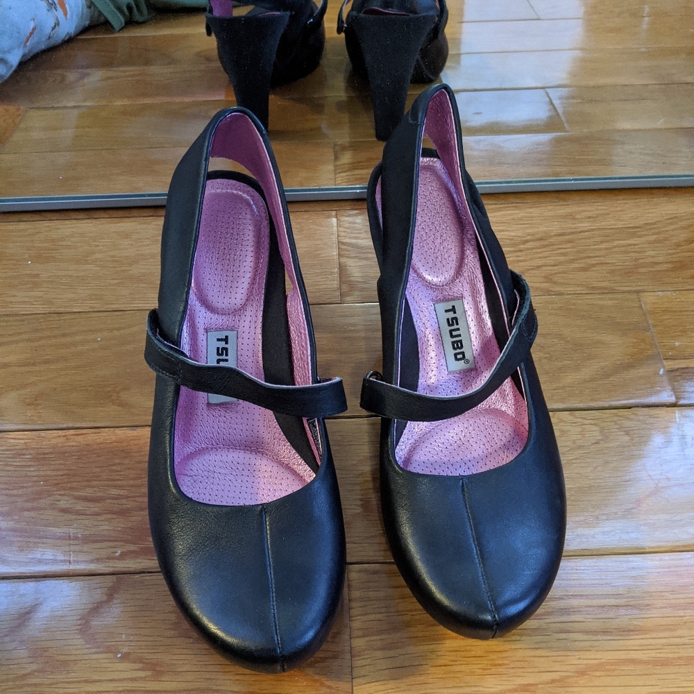 Tsubo Black Acrea Slingback Mary Jane Pump Size 7